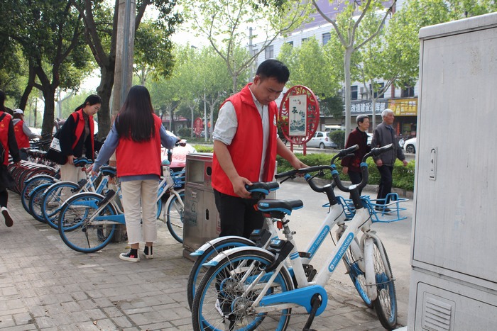 228A2?e=.jpg 228A2?e=.jpg